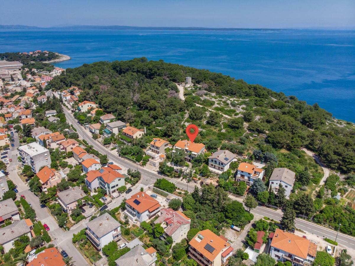 Apartments Mirella Mali Lošinj Exterior foto