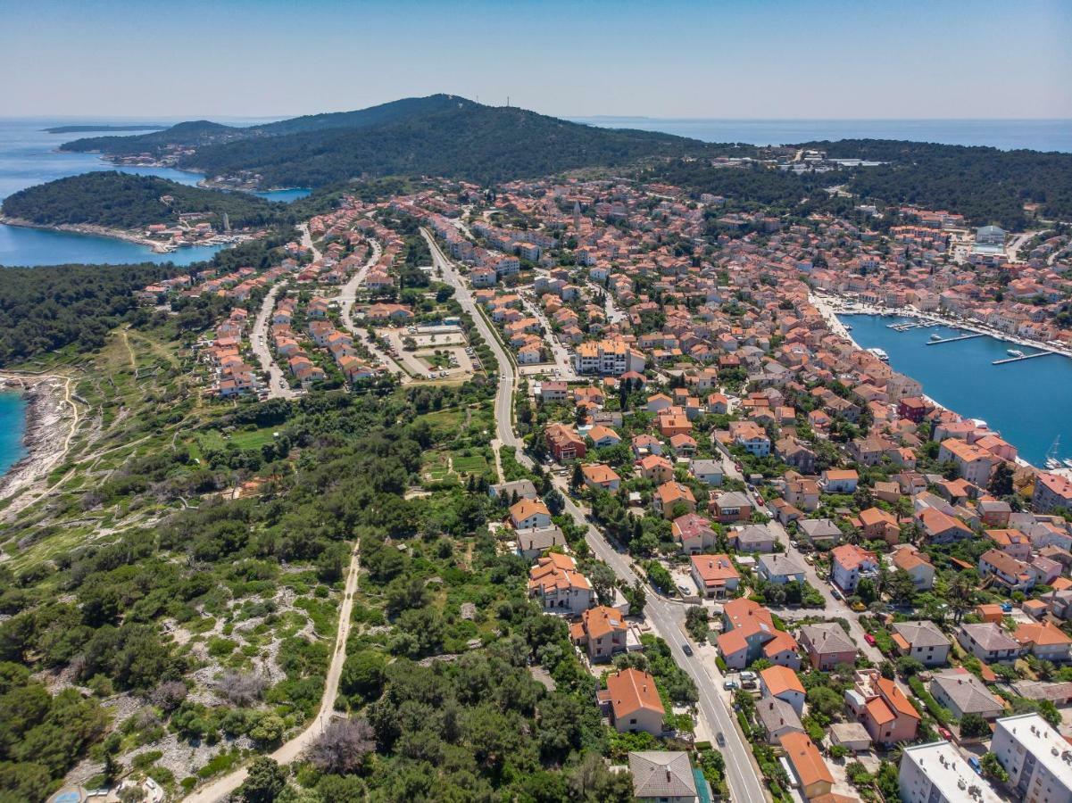 Apartments Mirella Mali Lošinj Exterior foto